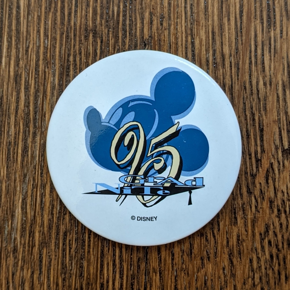 🌞 3/$15 - Vintage Disney 1995 Grad Nite Mickey Mouse Pinback Button